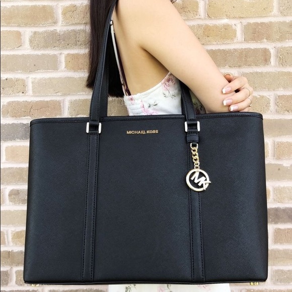 Michael Kors Handbags - Michael Kors Black Sady Tote bag